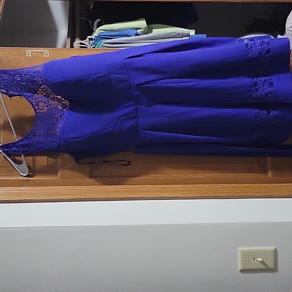 Dress with lace